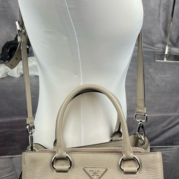 PRADA Vitello Daino Tote Argilla (Clay Grey) - Picture 16 of 16